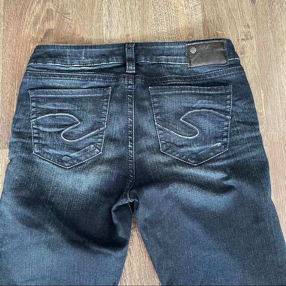 Silver Jean Capris - Picture 4 of 6